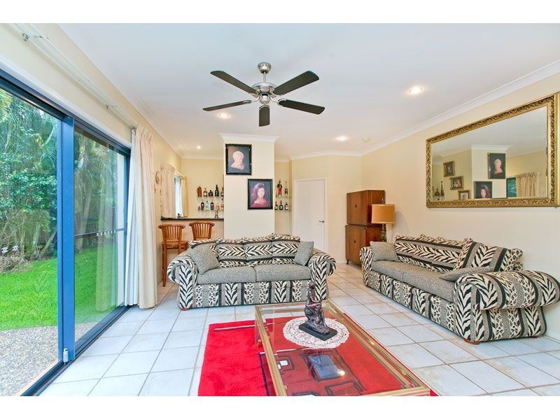 16 Moreton View Parade, Redland Bay QLD 4165