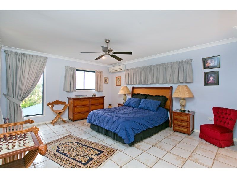 16 Moreton View Parade, Redland Bay QLD 4165
