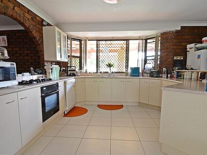 145 Cane Street, Redland Bay QLD 4165