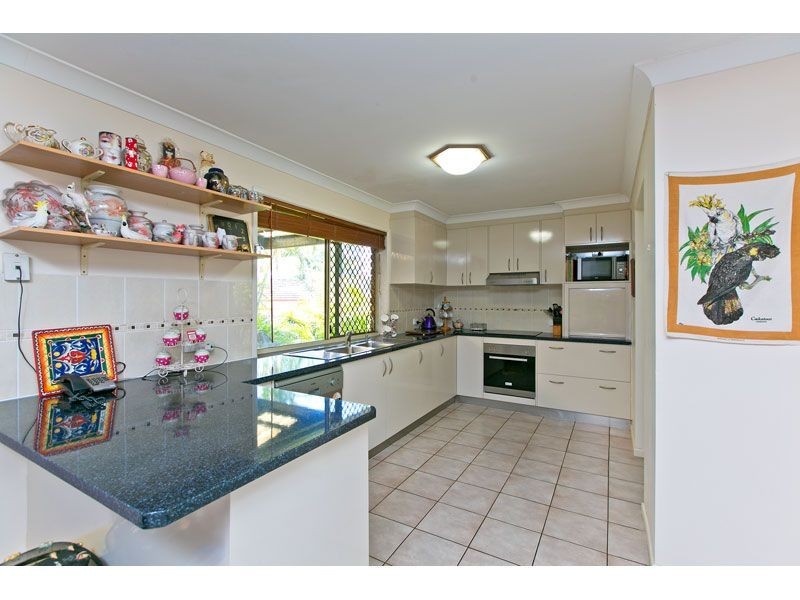 34 St Clair Crescent, Wishart QLD 4122