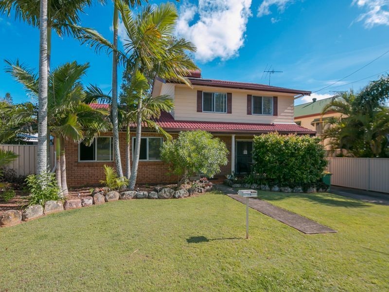 18 Marine Street, Redland Bay QLD 4165