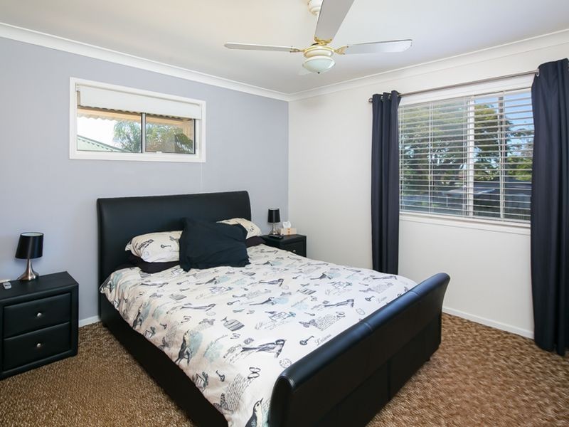 18 Marine Street, Redland Bay QLD 4165