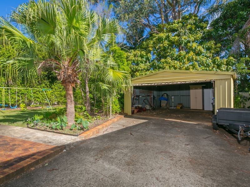 18 Marine Street, Redland Bay QLD 4165