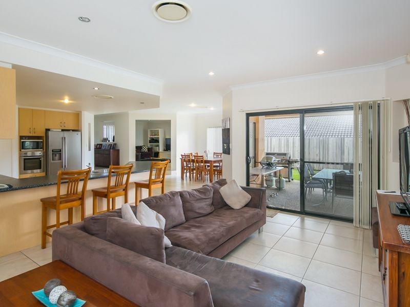 53 Denham Boulevard, Redland Bay QLD 4165