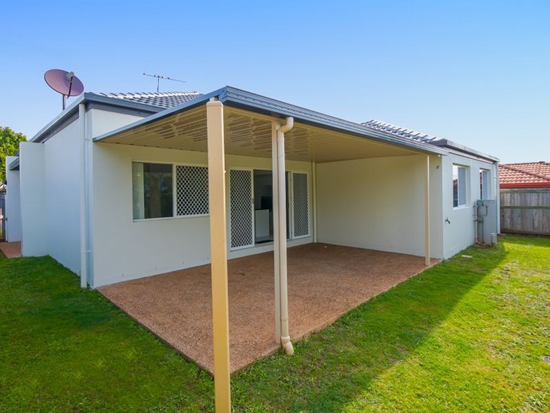 30 Spinnaker Circuit, Redland Bay QLD 4165