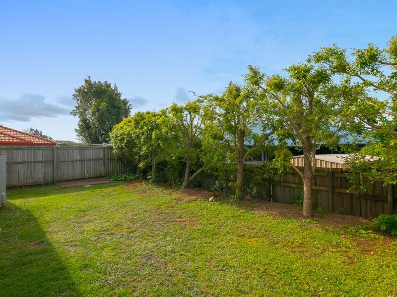 30 Spinnaker Circuit, Redland Bay QLD 4165