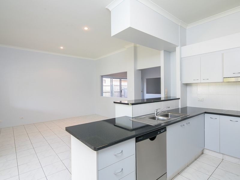 30 Spinnaker Circuit, Redland Bay QLD 4165