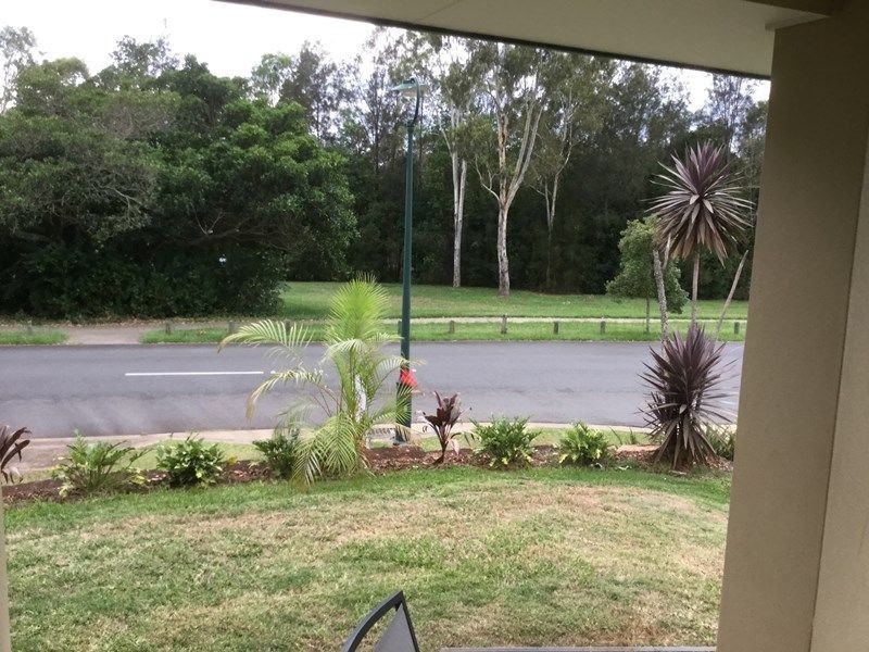 28 Habitat Drive, Redland Bay QLD 4165