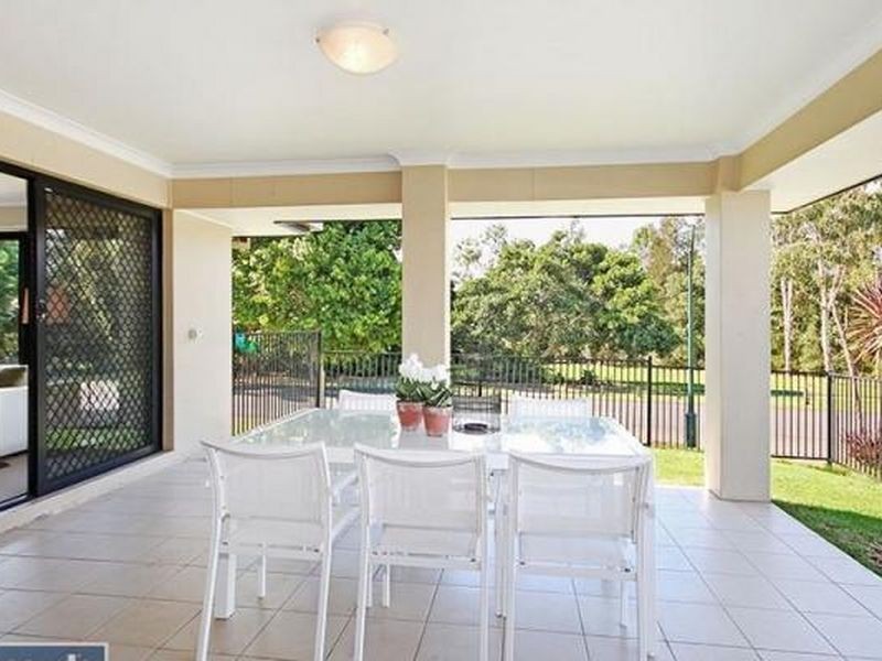 28 Habitat Drive, Redland Bay QLD 4165