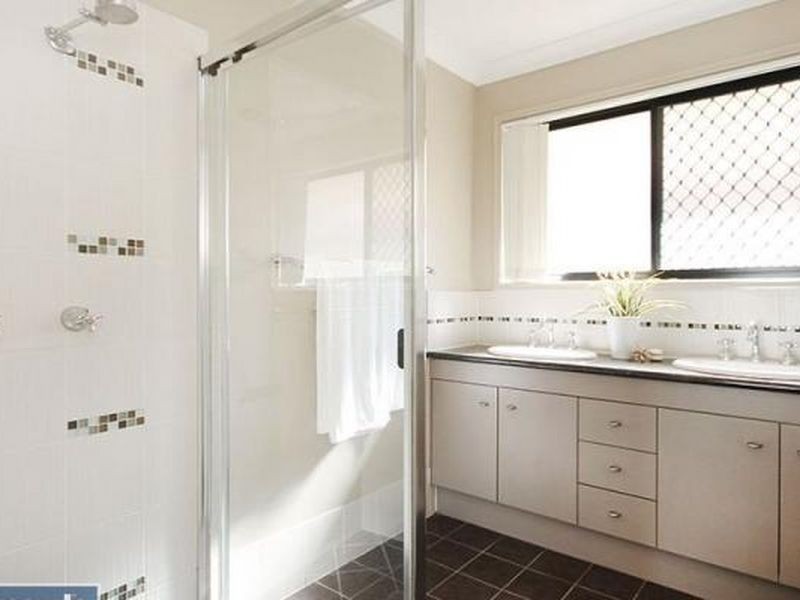 28 Habitat Drive, Redland Bay QLD 4165