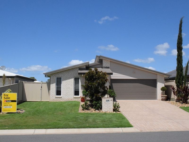 49 Lancaster Circuit, Redland Bay QLD 4165