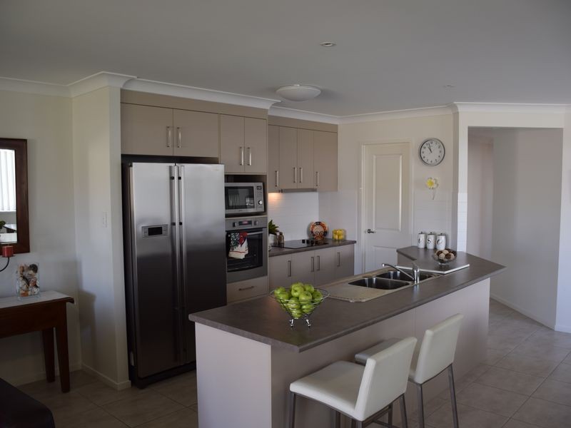 49 Lancaster Circuit, Redland Bay QLD 4165