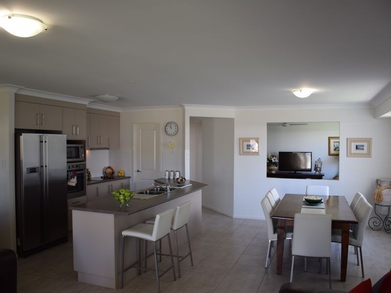 49 Lancaster Circuit, Redland Bay QLD 4165