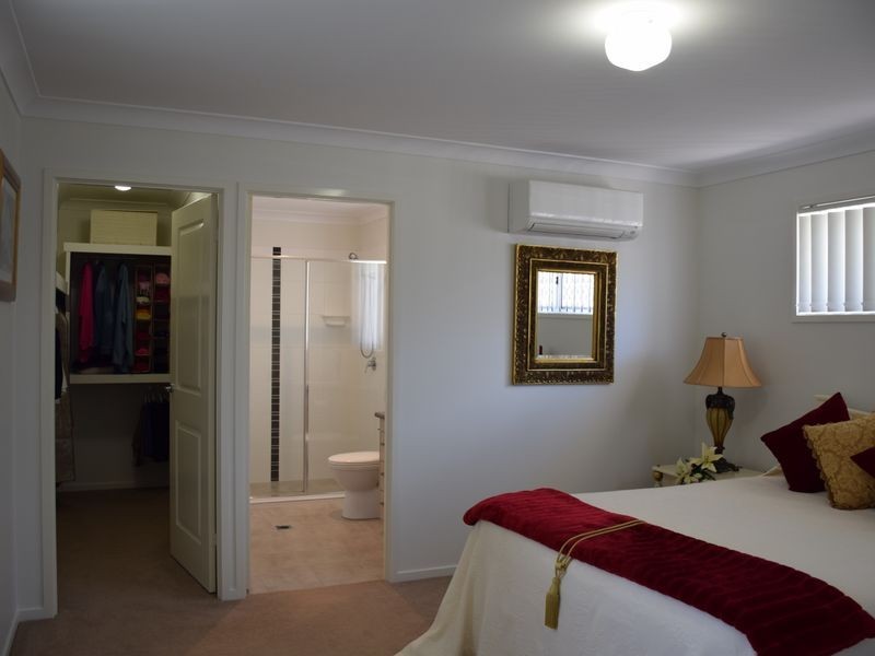 49 Lancaster Circuit, Redland Bay QLD 4165