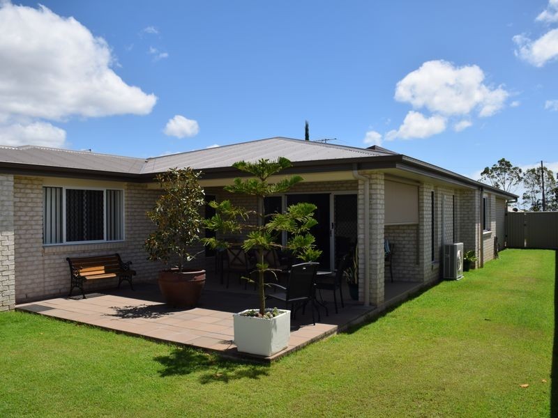 49 Lancaster Circuit, Redland Bay QLD 4165