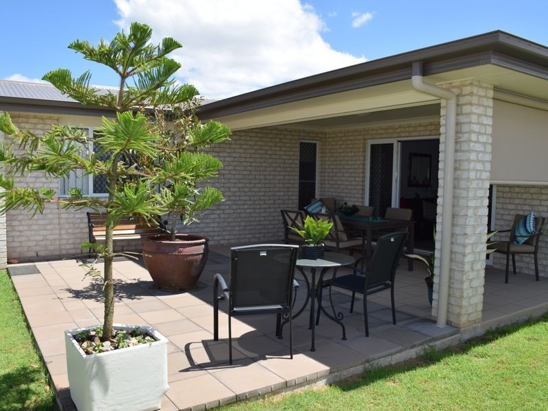49 Lancaster Circuit, Redland Bay QLD 4165