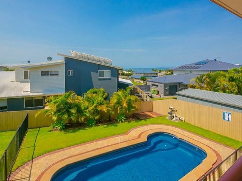17 Bedarra Street, Redland Bay QLD 4165