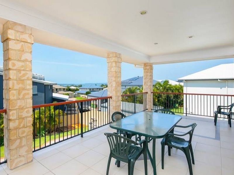 17 Bedarra Street, Redland Bay QLD 4165