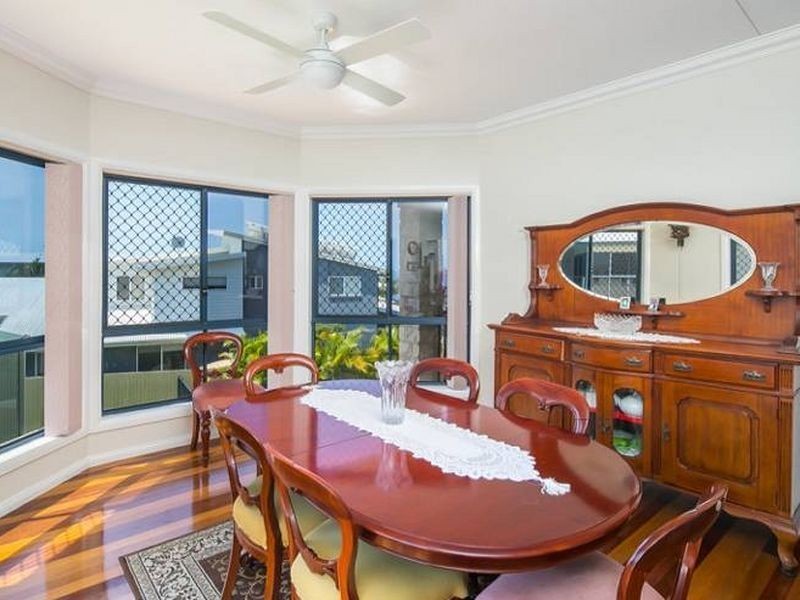 17 Bedarra Street, Redland Bay QLD 4165