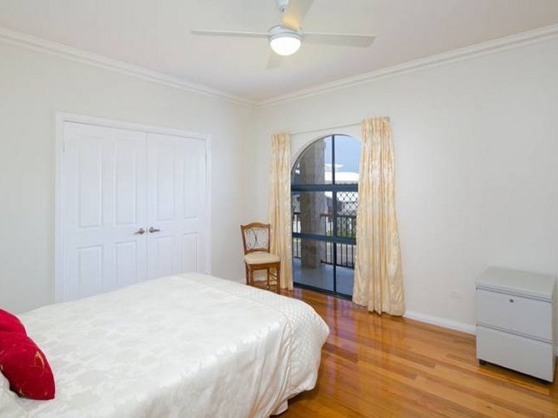 17 Bedarra Street, Redland Bay QLD 4165