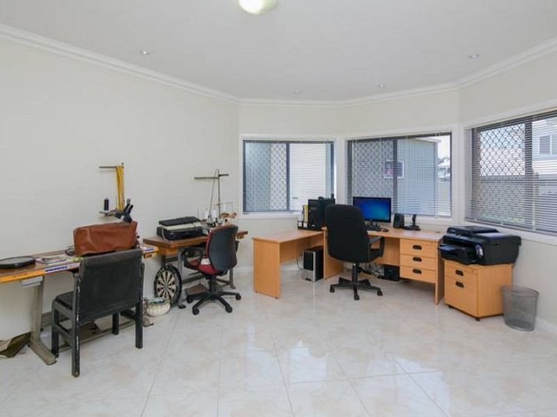 17 Bedarra Street, Redland Bay QLD 4165