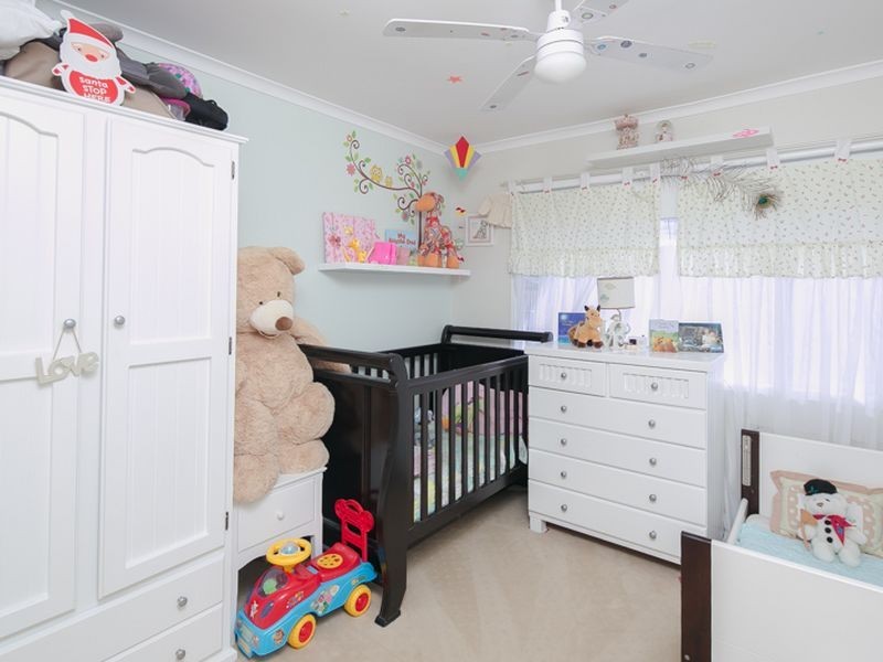 213 James Street, Redland Bay QLD 4165