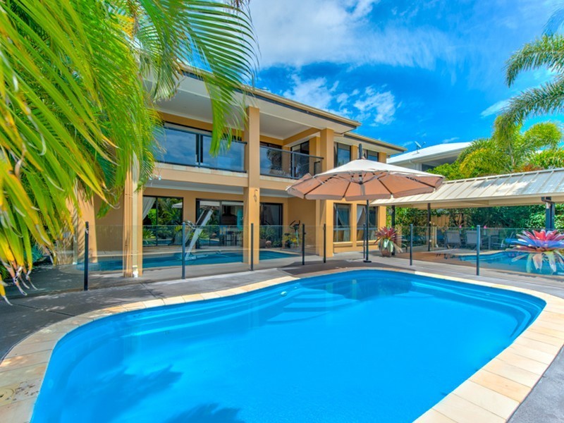 4 Huntly Place, Redland Bay QLD 4165
