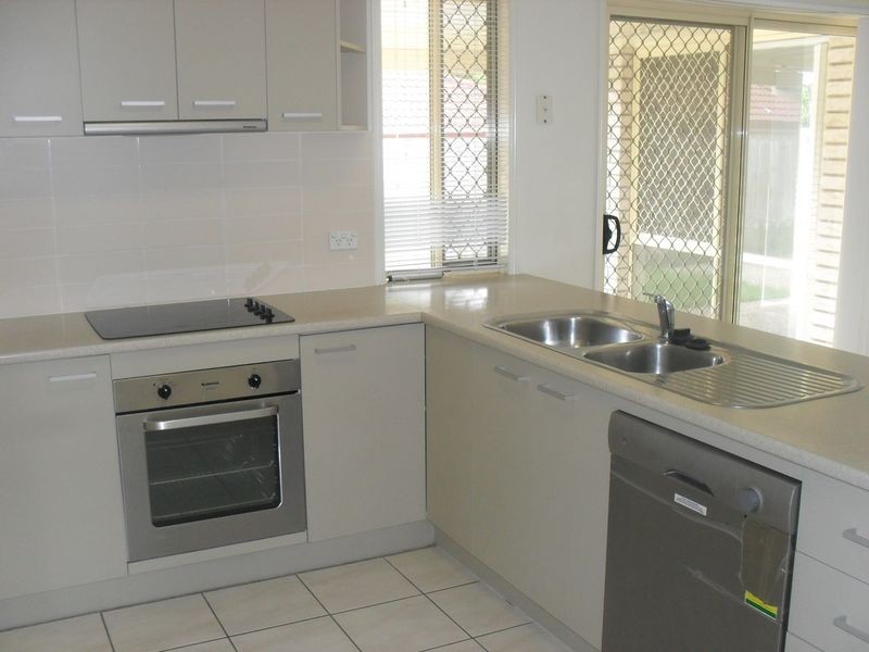 16 LIME STREET, Redland Bay QLD 4165