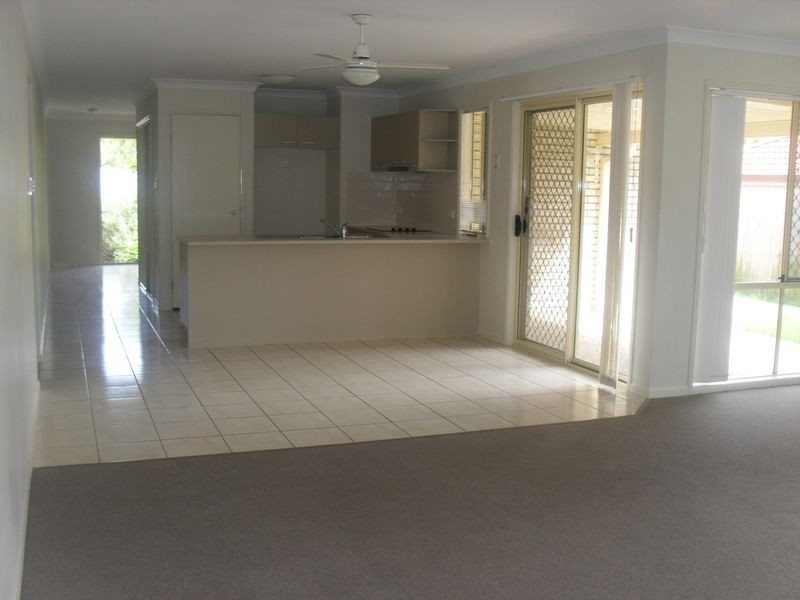 16 LIME STREET, Redland Bay QLD 4165