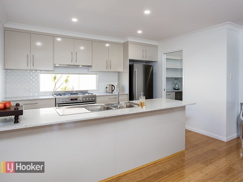 21 Willis Close, Redland Bay QLD 4165