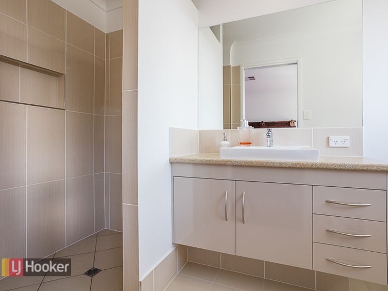 21 Willis Close, Redland Bay QLD 4165