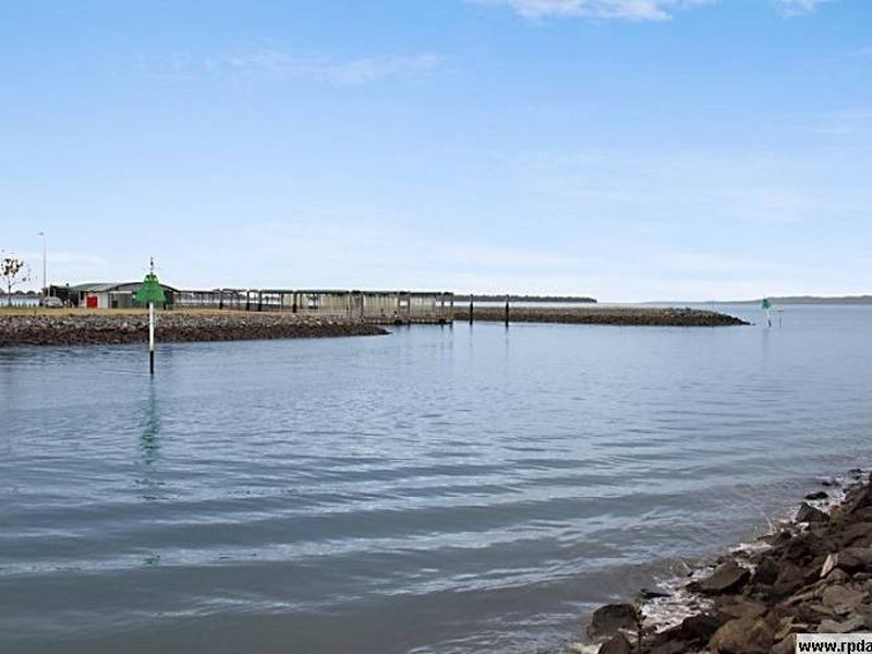 115 TORQUAY ROAD, Redland Bay QLD 4165