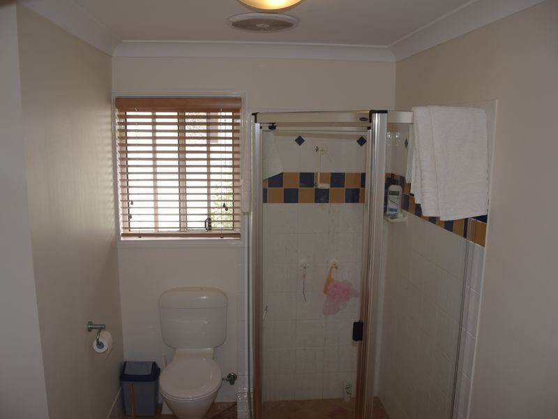 5 Creedin Court, Redland Bay QLD 4165