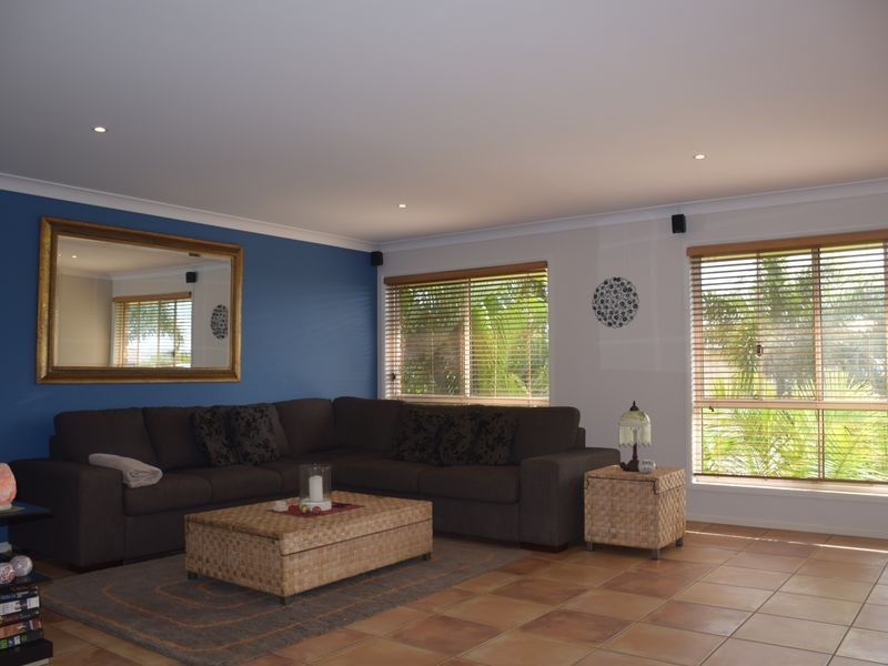 5 Creedin Court, Redland Bay QLD 4165