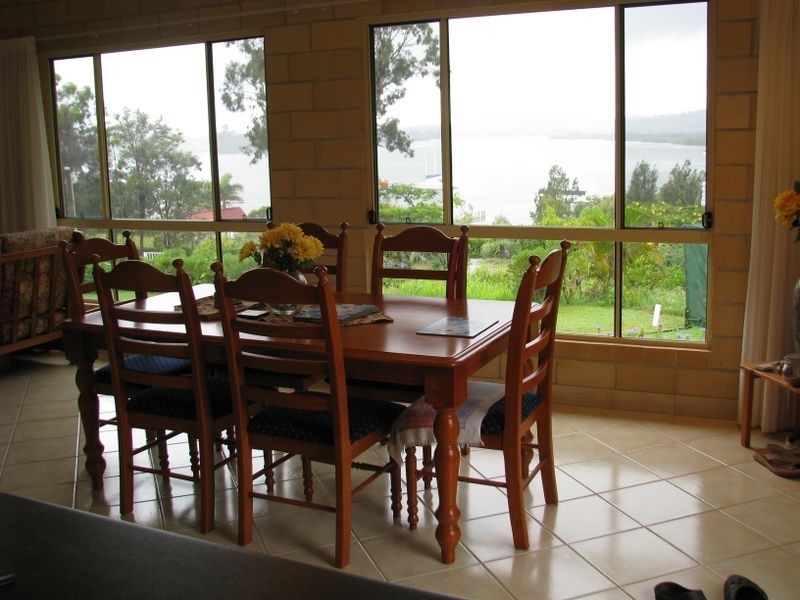 5 Jasper Street, Russell Island QLD 4184