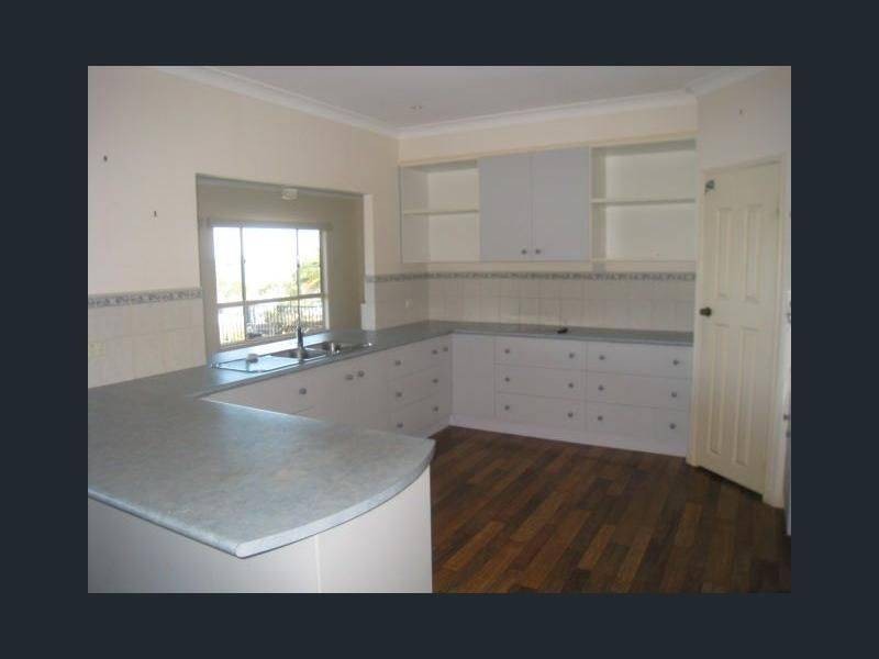 30 Emerson Street, Russell Island QLD 4184