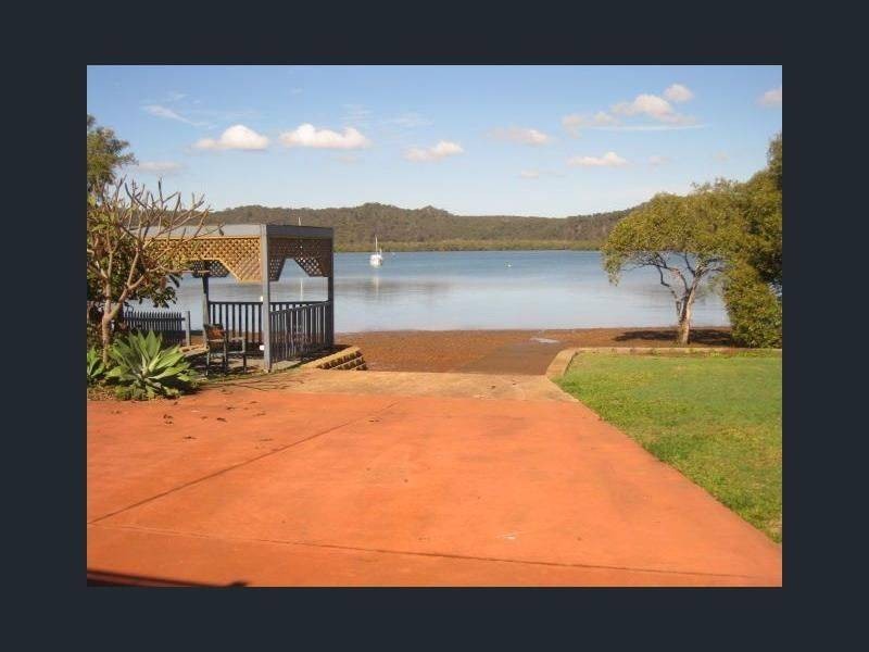 30 Emerson Street, Russell Island QLD 4184