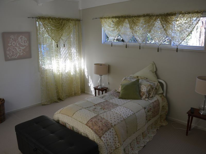 5 Virginia Pde, Russell Island QLD 4184