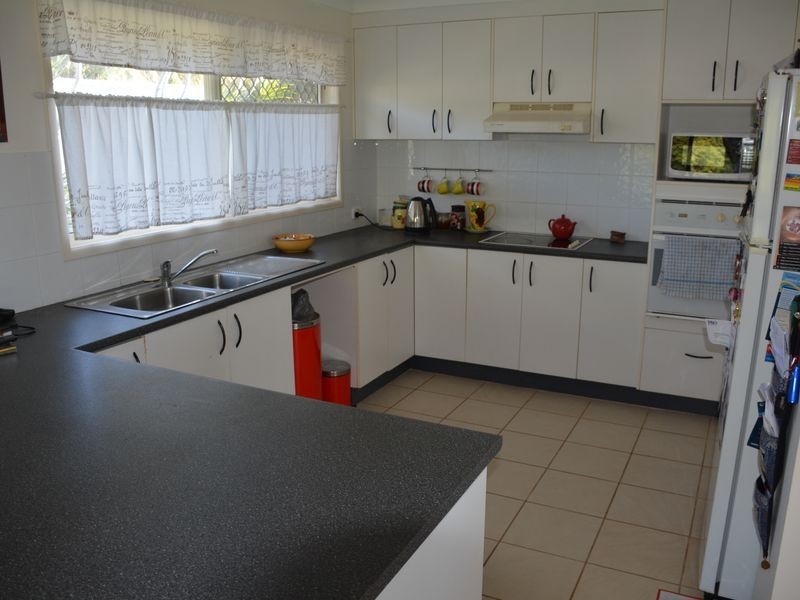 15 Douglas Street, Russell Island QLD 4184