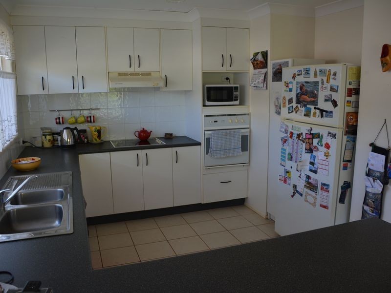 15 Douglas Street, Russell Island QLD 4184