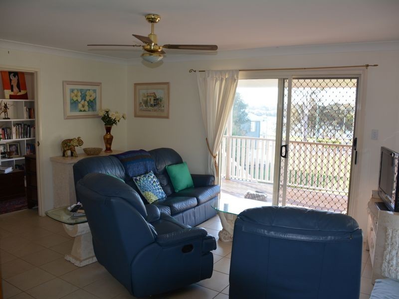 15 Douglas Street, Russell Island QLD 4184