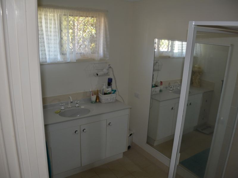 15 Douglas Street, Russell Island QLD 4184