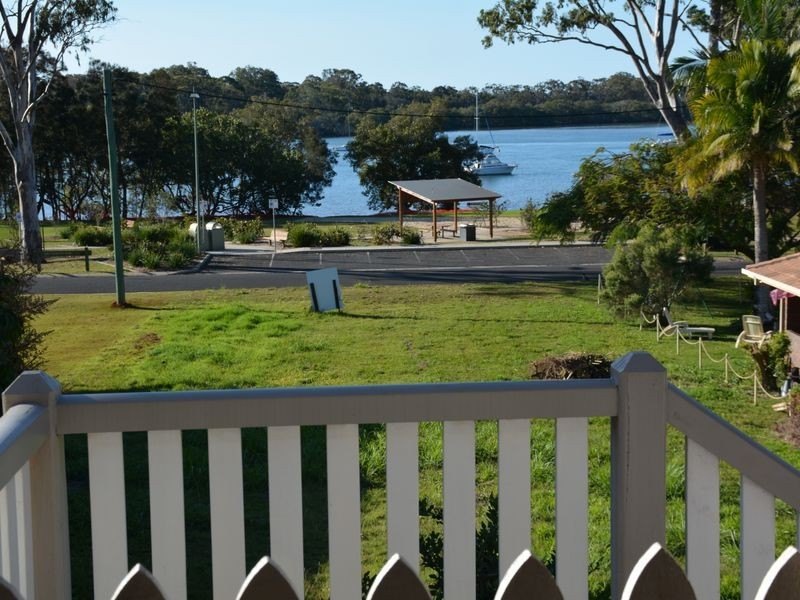 15 Douglas Street, Russell Island QLD 4184