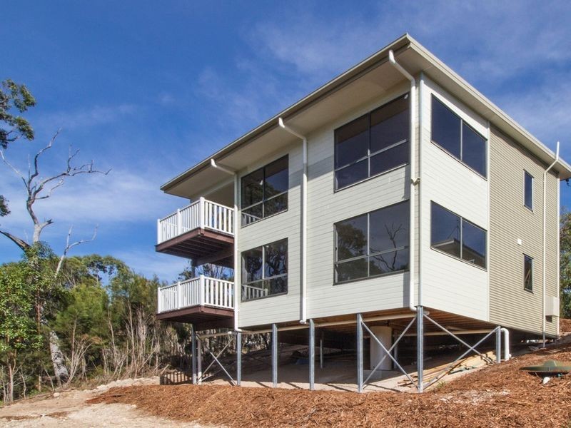 12 Leichhardt Tce, Russell Island QLD 4184