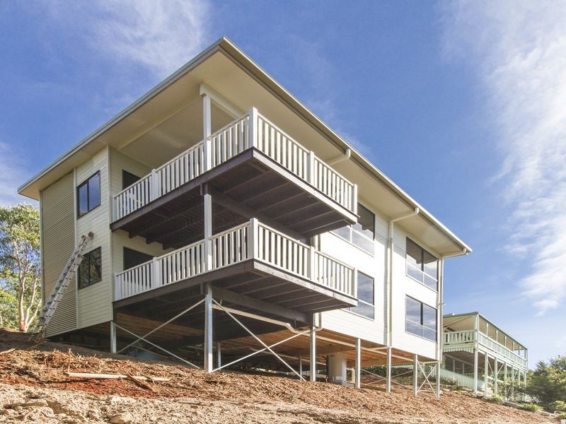 12 Leichhardt Tce, Russell Island QLD 4184