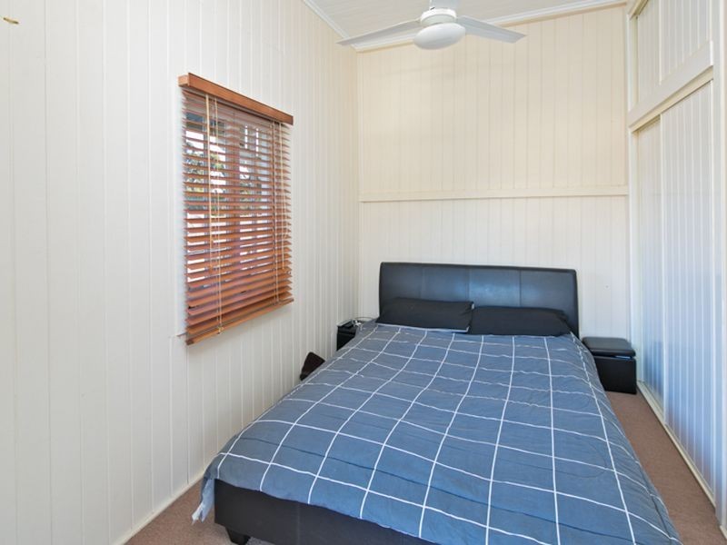 203 Cane Street, Redland Bay QLD 4165