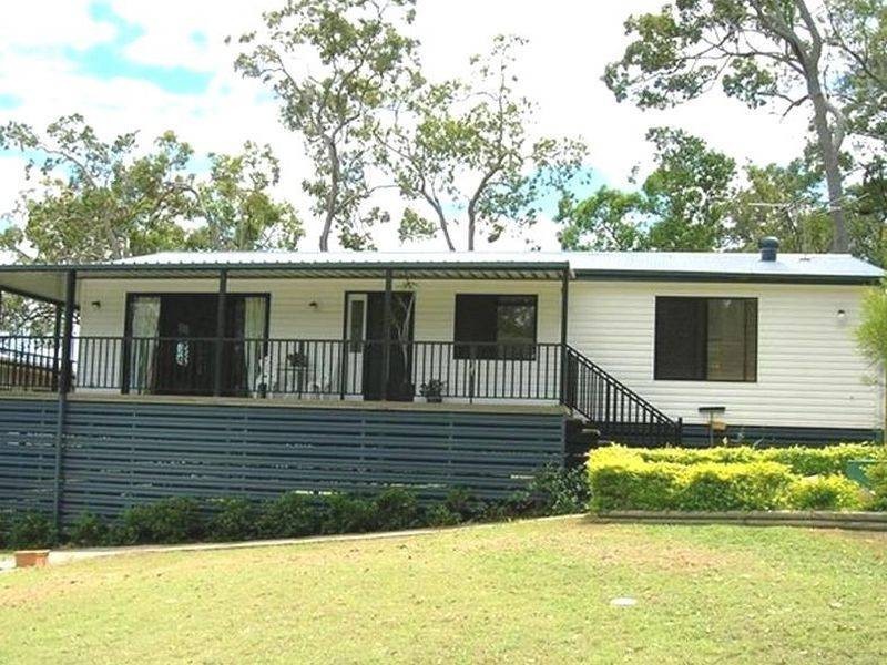 11 Cross Street, Macleay Island QLD 4184
