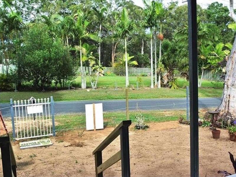 11 Barramundi Street, Macleay Island QLD 4184