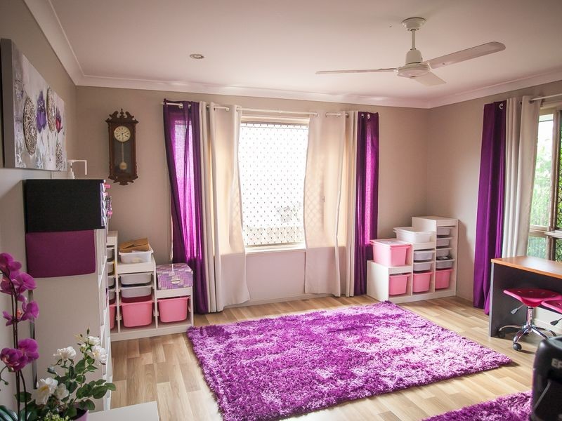 29 Spinnaker Circuit, Redland Bay QLD 4165