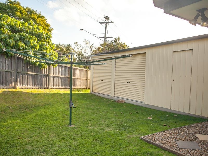 29 Spinnaker Circuit, Redland Bay QLD 4165